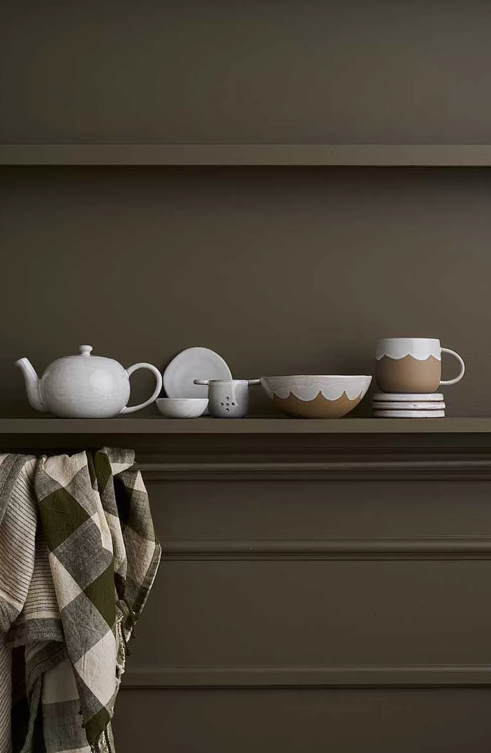 Bowls-Robert Gordon Bowls / Breakfast In Bed Snow