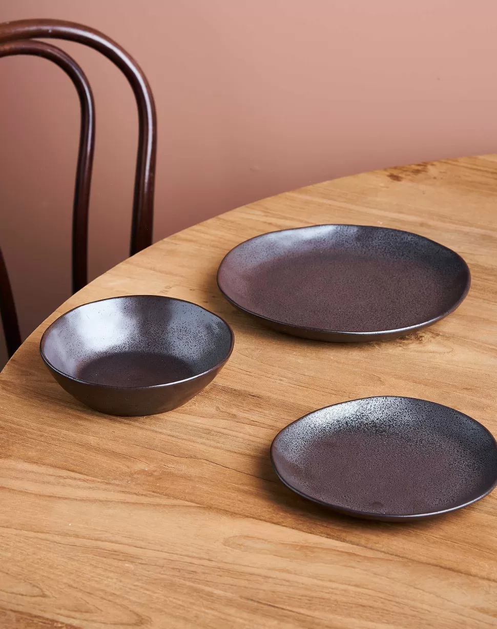 Plates-Robert Gordon Earth Dinner Plates / Black